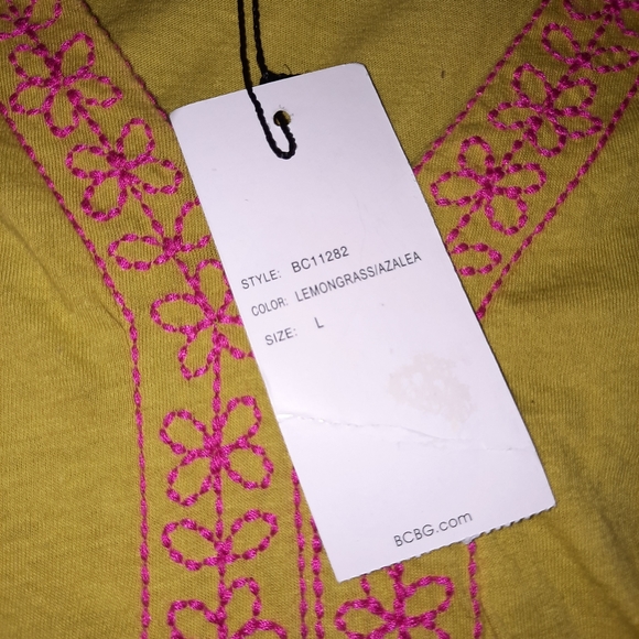 NWT BCBG Top - Picture 2 of 3